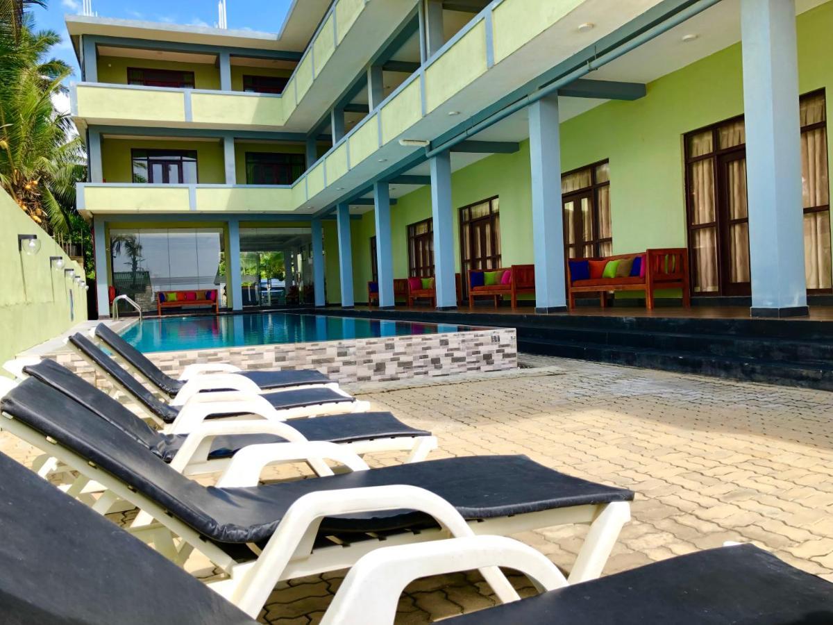 Serenade Beach Hotel Hikkaduwa Eksteriør bilde