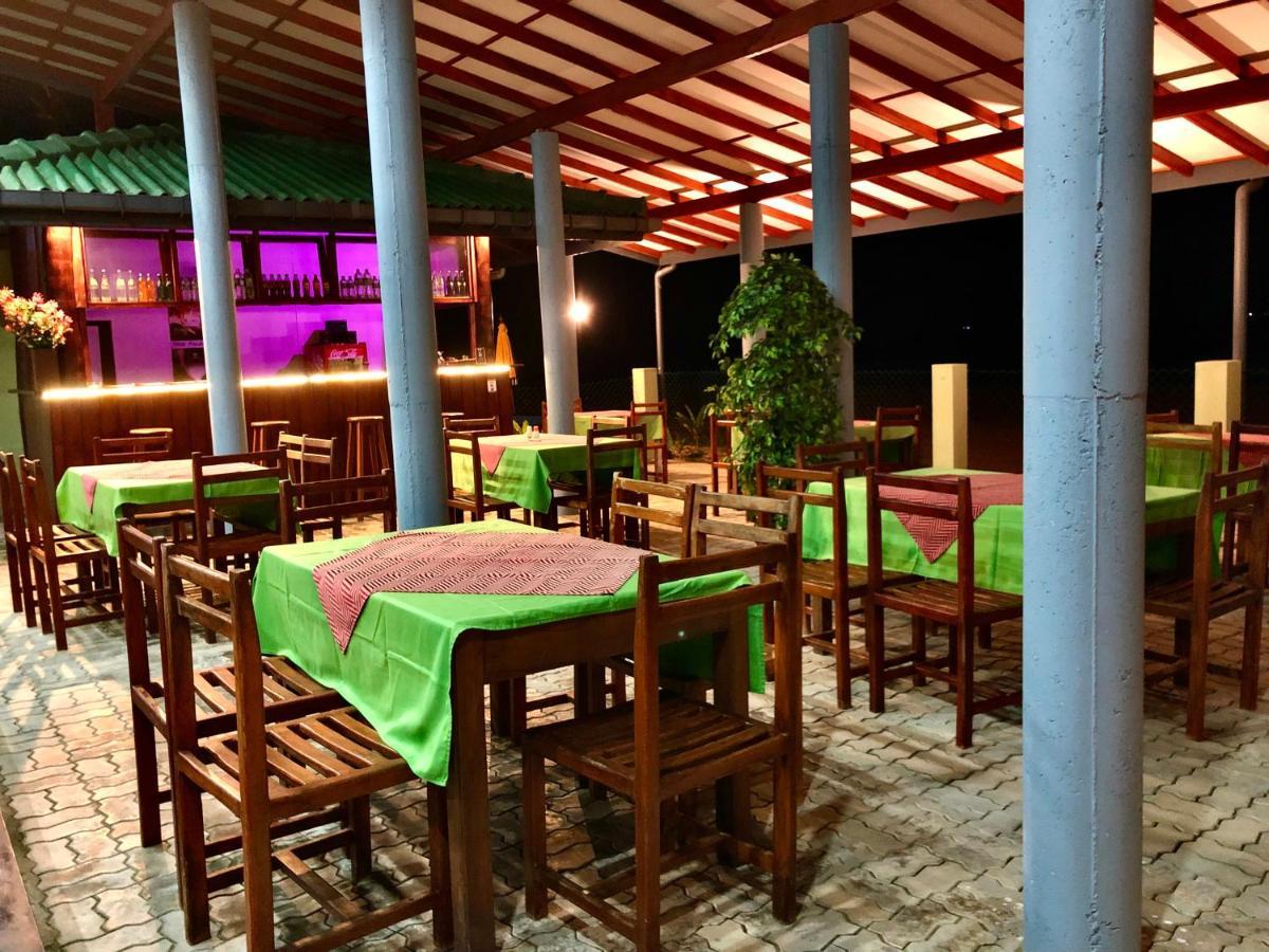 Serenade Beach Hotel Hikkaduwa Eksteriør bilde